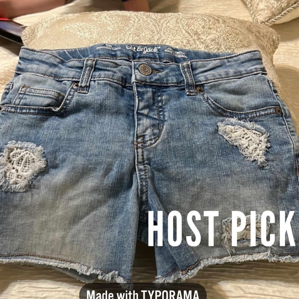 🎉HP🎉 Cat & Jack Super Stretch Distressed Jean Shorts in Light Wash
